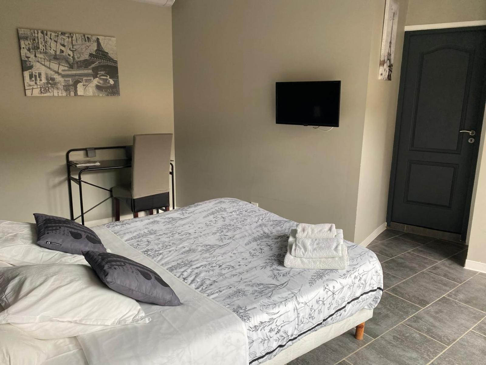 Auberge Les Galets Peyruis エクステリア 写真