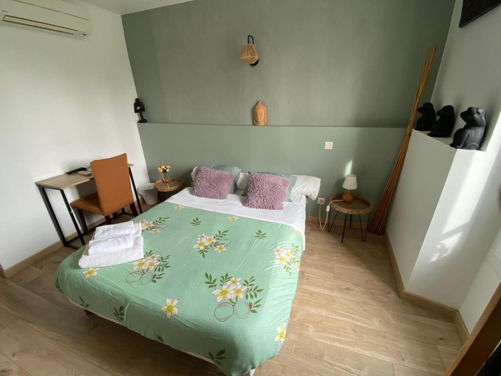 Auberge Les Galets Peyruis エクステリア 写真