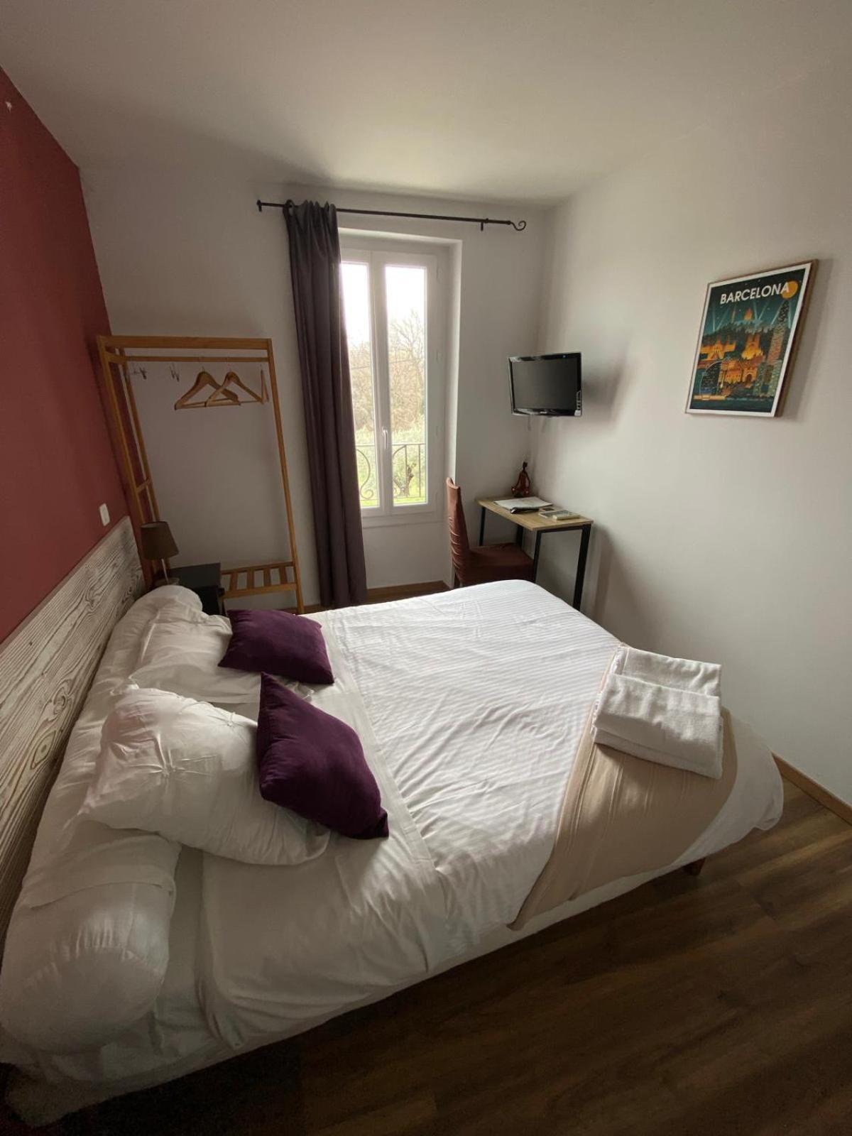 Auberge Les Galets Peyruis エクステリア 写真