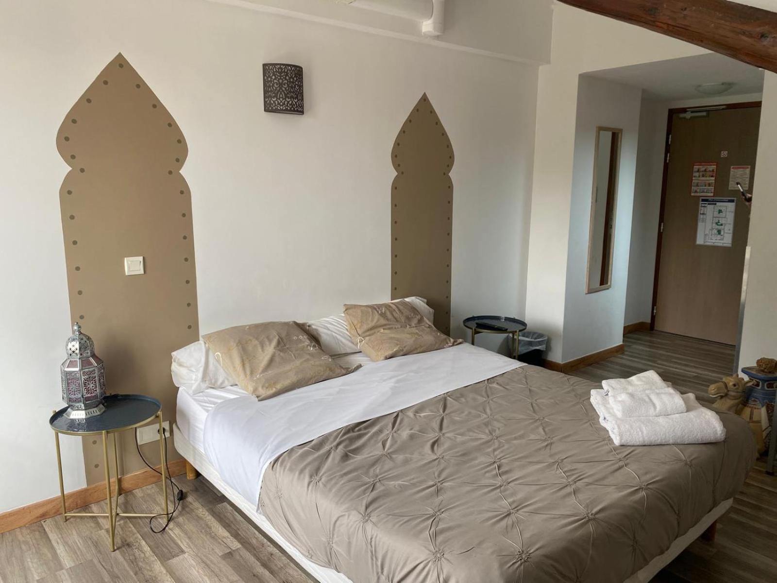 Auberge Les Galets Peyruis エクステリア 写真