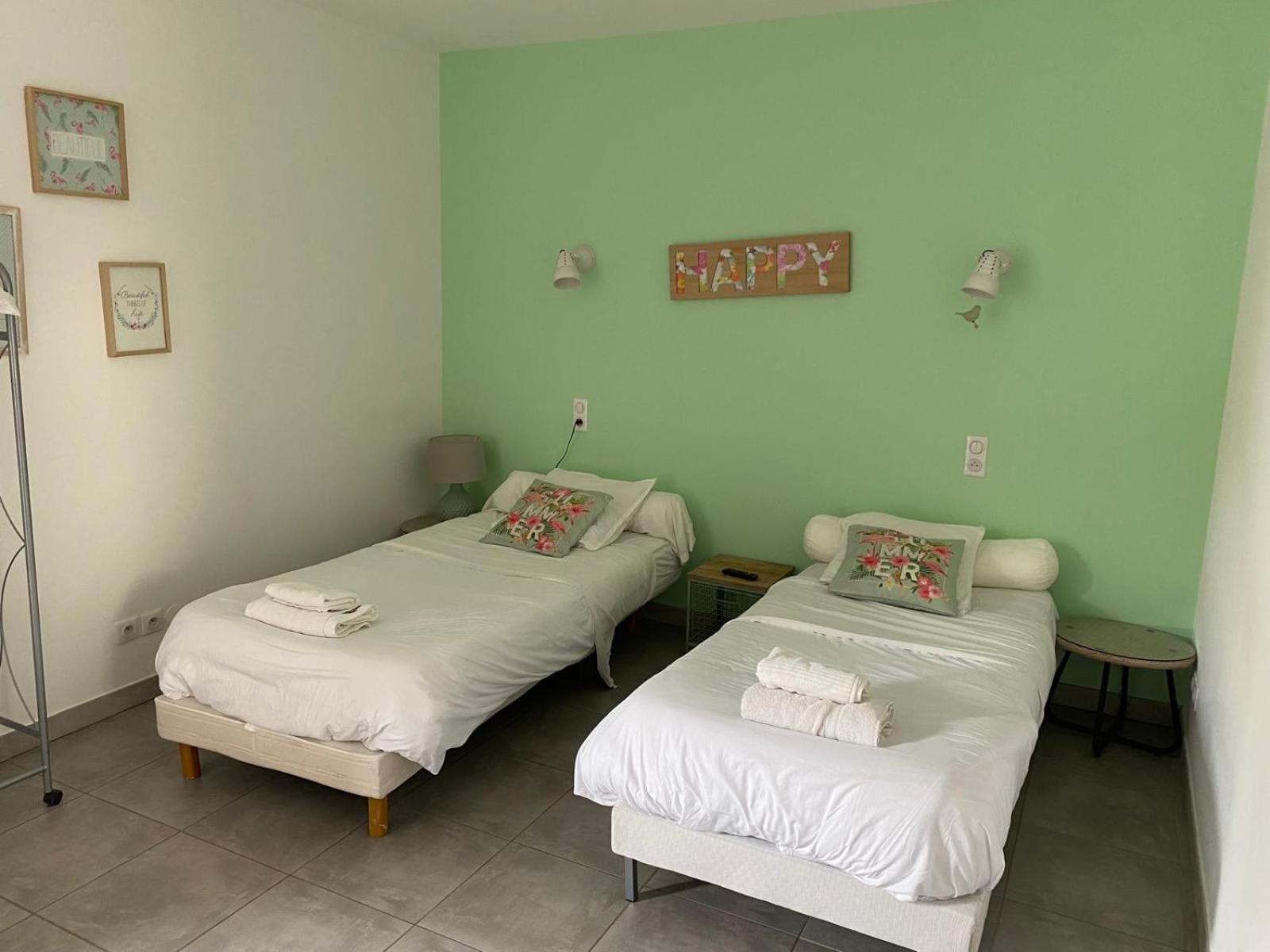 Auberge Les Galets Peyruis エクステリア 写真