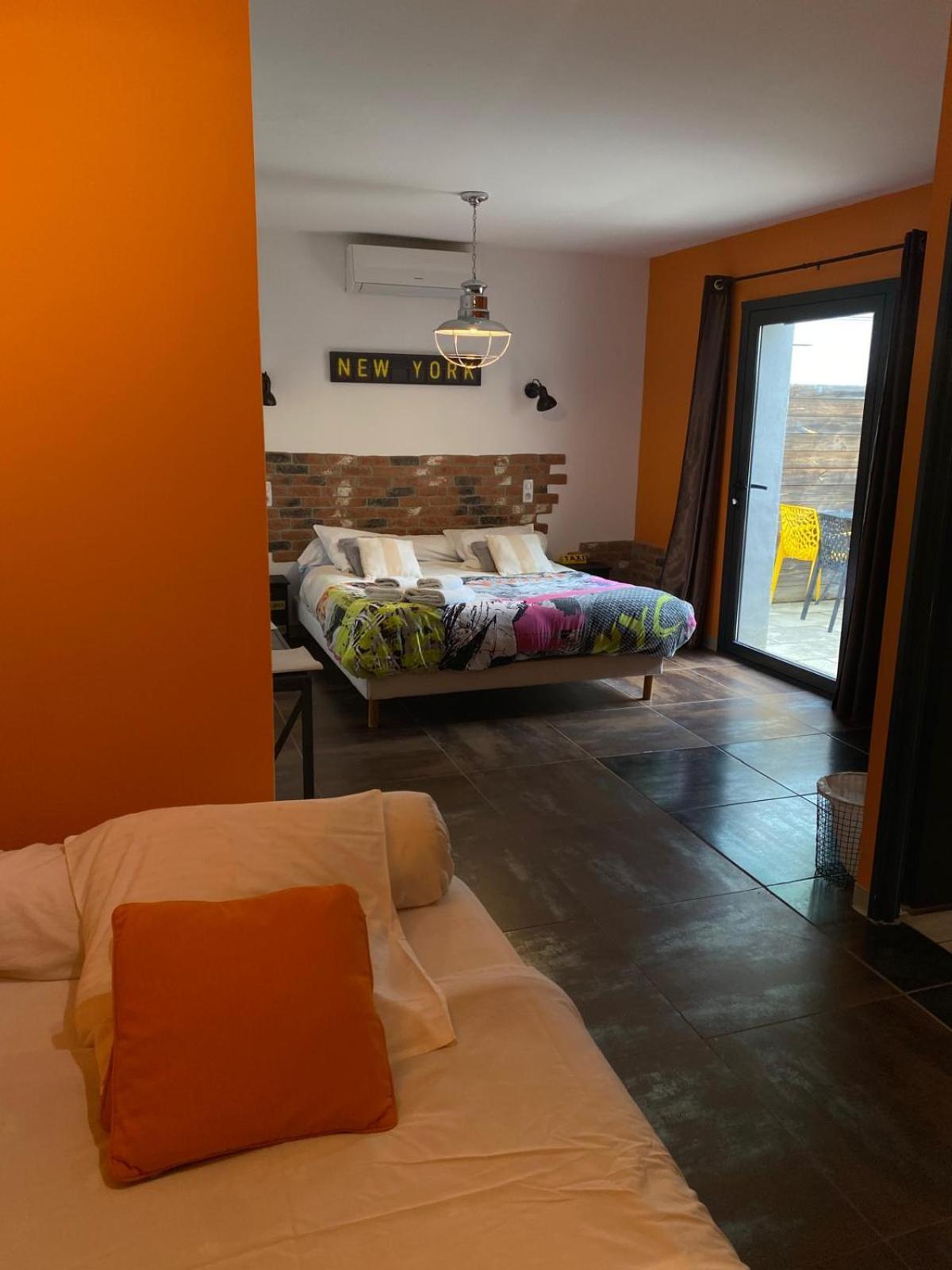 Auberge Les Galets Peyruis エクステリア 写真